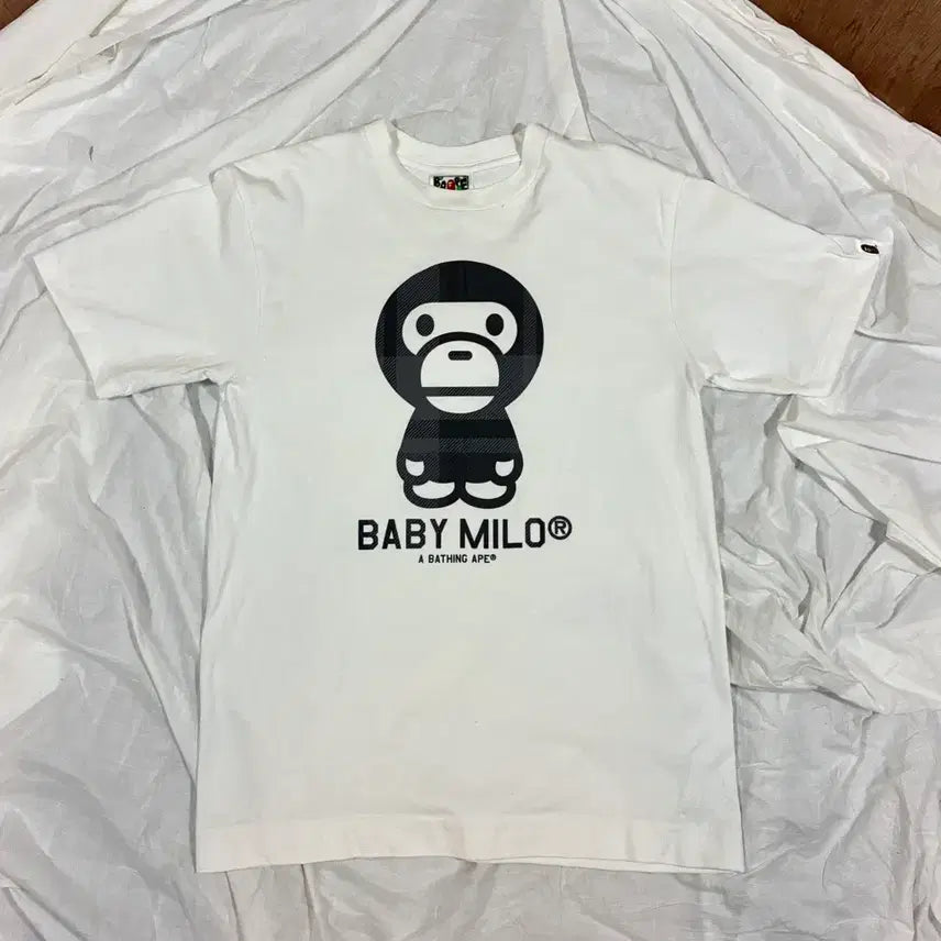 [BUNJANG] BAPE Baby Milo Tartan Check Graphic T-Shirt / 베이프 베이비마일로 타탄 체크 그래픽 티셔츠