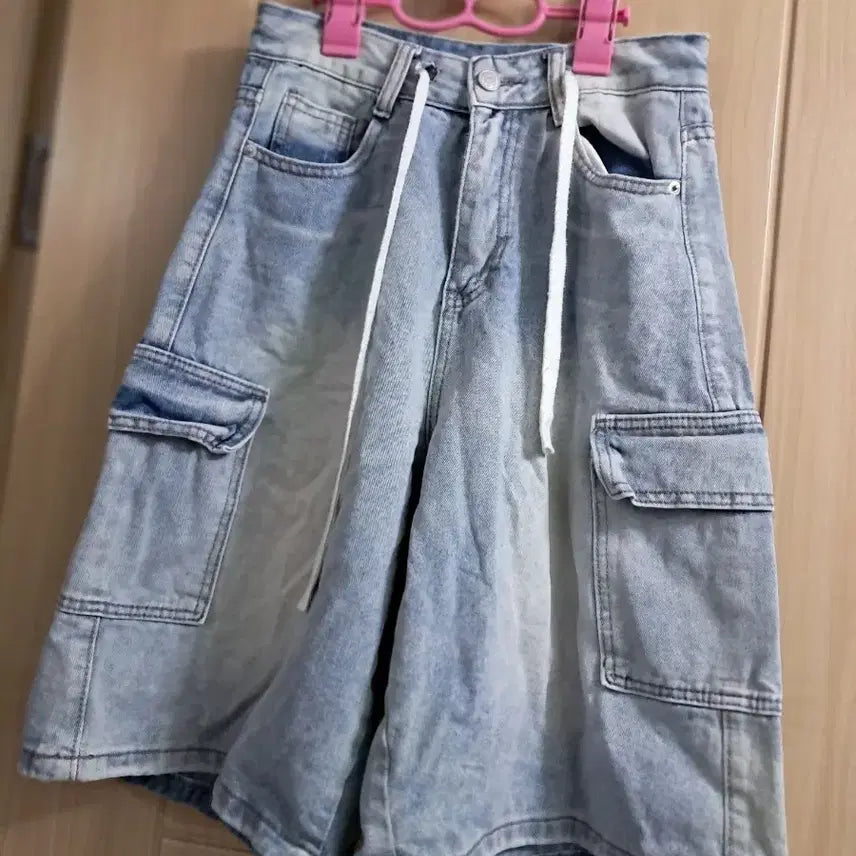 [BUNJANG] Light Wash Wide Cargo Shorts / 연청 와이드 카고 반바지