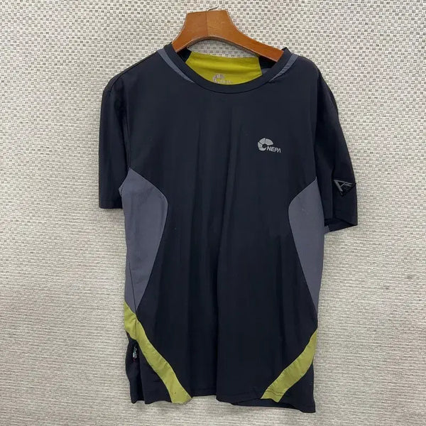 [BUNJANG] NEPA Men's Functional Short-Sleeve T-Shirt Size 105 / 네파 등산 기능성 반팔티 105 D08317