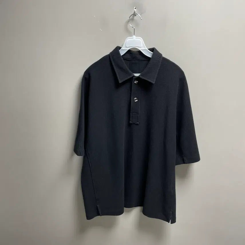 [BUNJANG] Time Half-Sleeve Collar T-Shirt / 타임 반팔 카라티셔츠