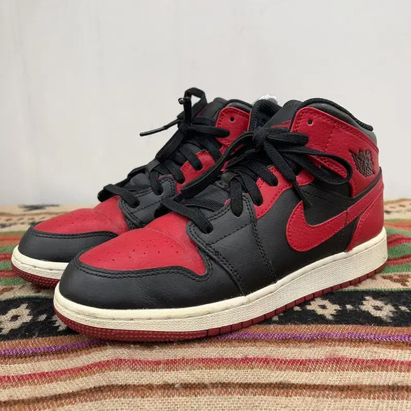 [BUNJANG] Nike Air Jordan 1 Mid Bred Band Sneakers 235 / 나이키 에어조던1 미드 브레드 밴드 스니커즈 235 X02143