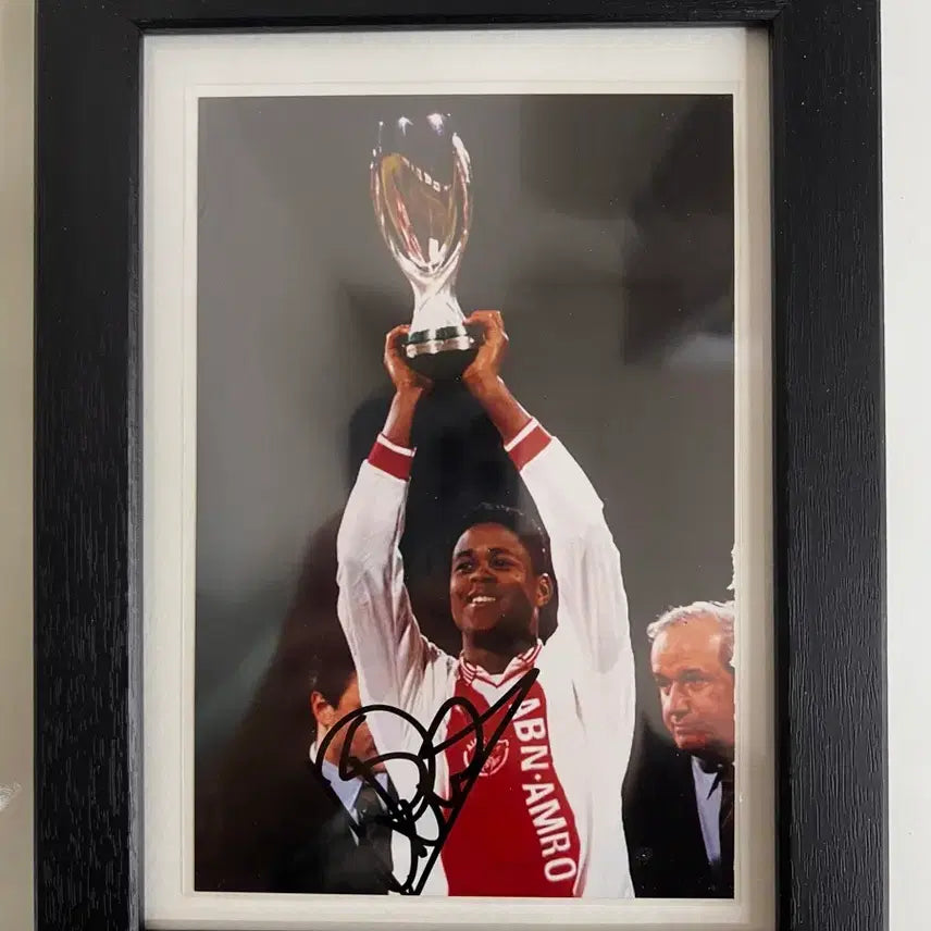 [BUNJANG] Johan Cruyff Autographed Framed Photo / 아약스 클루위베르트 친필사인 액자