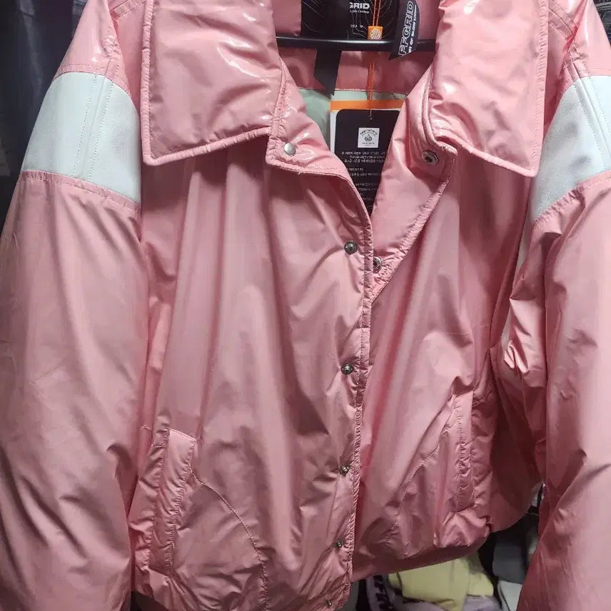 [BUNJANG] Off-Grid Glossy Varsity Short Down Puffer Jacket XL / 오프그리드 글로시 바시티 숏다운 푸퍼자켓 xl사이즈