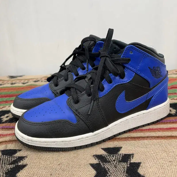 [BUNJANG] Nike Jordan 1 Mid Hyper Royal Sneakers (235) / 나이키 조던1 미드 하이퍼 로얄 스니커즈 235 X02148