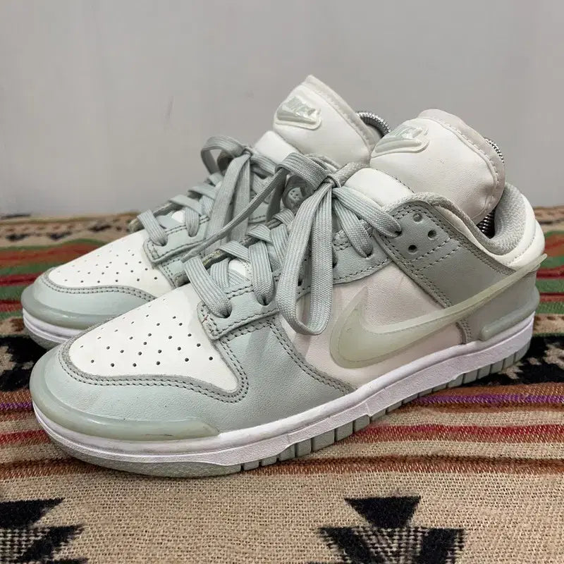 [BUNJANG] Nike Dunk Low Twist Sneakers / 나이키 덩크 로우 트위스트 스니커즈 235 X02149