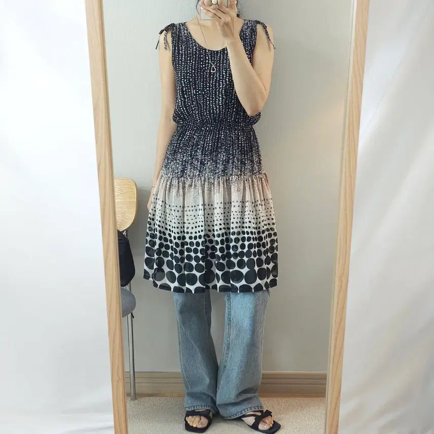 [BUNJANG] Women's Vintage Polka Dot Round Neck Sleeveless Dress / (F)여성 라운드넥 민소매 원피스 빈티지 도트 W4322