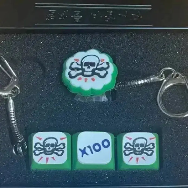 [BUNJANG] Muhan Dojeon Mom's Touch Skull Keycap Keyring / 무한도전 무한상사 맘스터치 해골 키캡 키링
