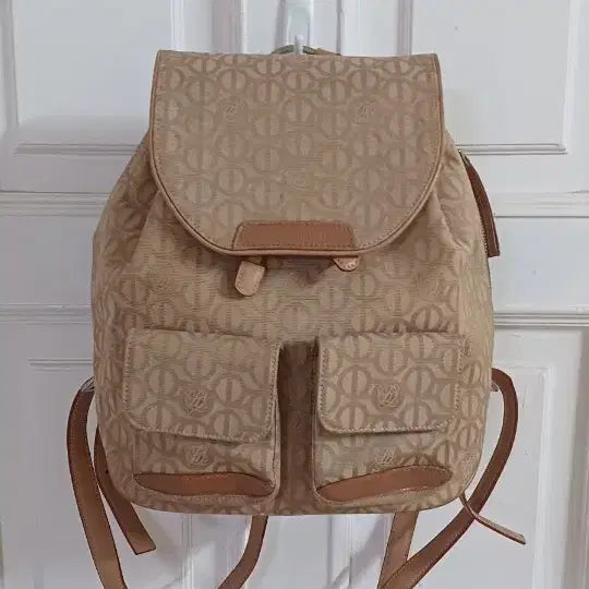 [BUNJANG] Louis Quatorze Signature Pattern Drawstring Backpack / 루이까또즈 시그니처 패턴 복조리 백팩
