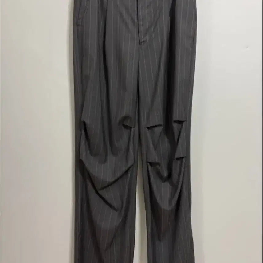 [BUNJANG] Hatching Room Grey Stripe Pants Size 4 / 해칭룸 그레이 스트라이프 팬츠