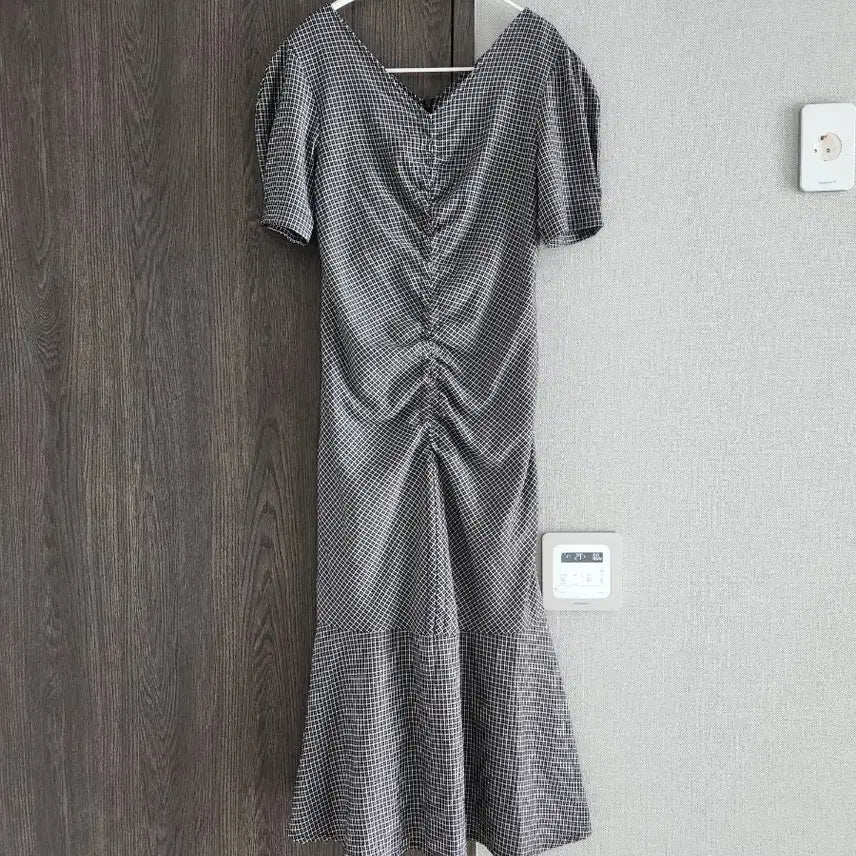 [BUNJANG] Atelier Nine Shirring Mermaid Dress Size S / 아뜰리에나인 셔링 머메이드 원피스 S