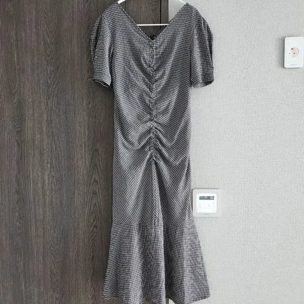 [BUNJANG] Atelier Nine Shirring Mermaid Dress Size S / 아뜰리에나인 셔링 머메이드 원피스 S