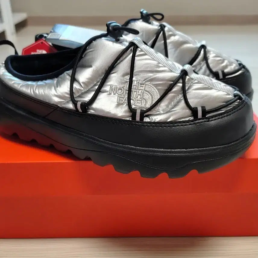 [BUNJANG] The North Face Borealis Mule Silver (270mm) / [새제품]노스페이스 보레알리스 뮬 실버 270mm
