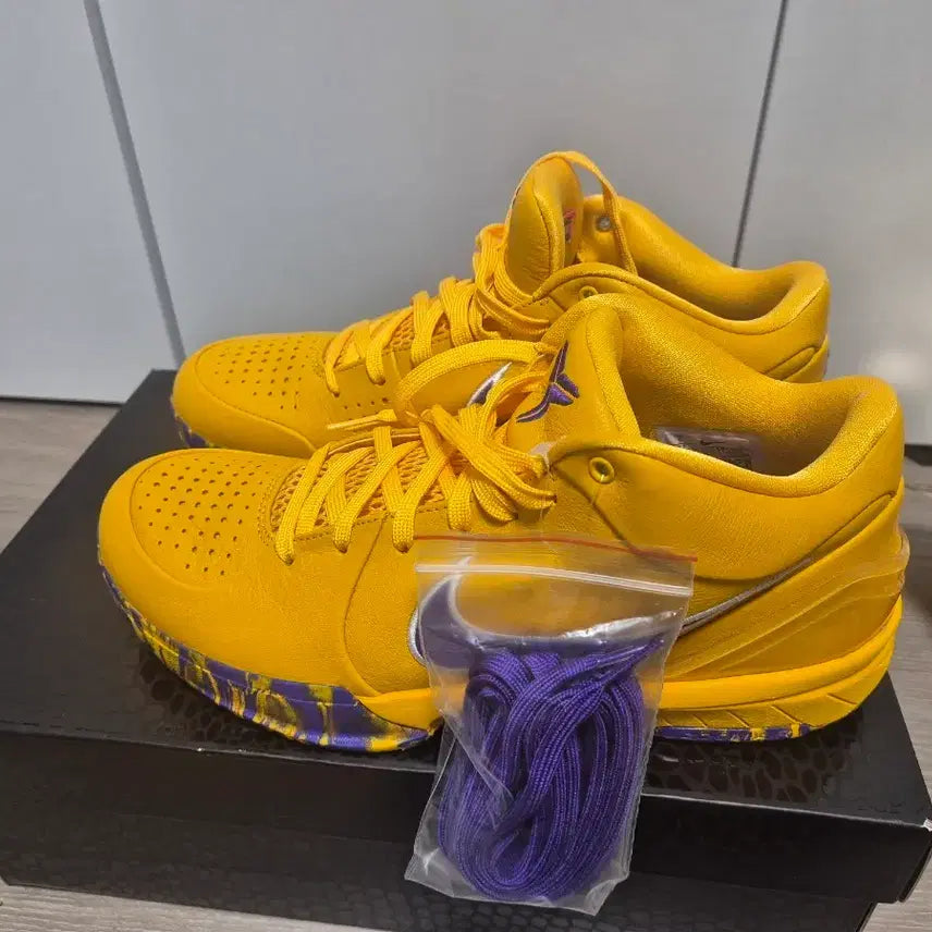 [BUNJANG] Nike Kobe 4 Draft Pack LA Lakers Sneakers (Size 270) / [270]나이키 코비4 드래프트팩 LA