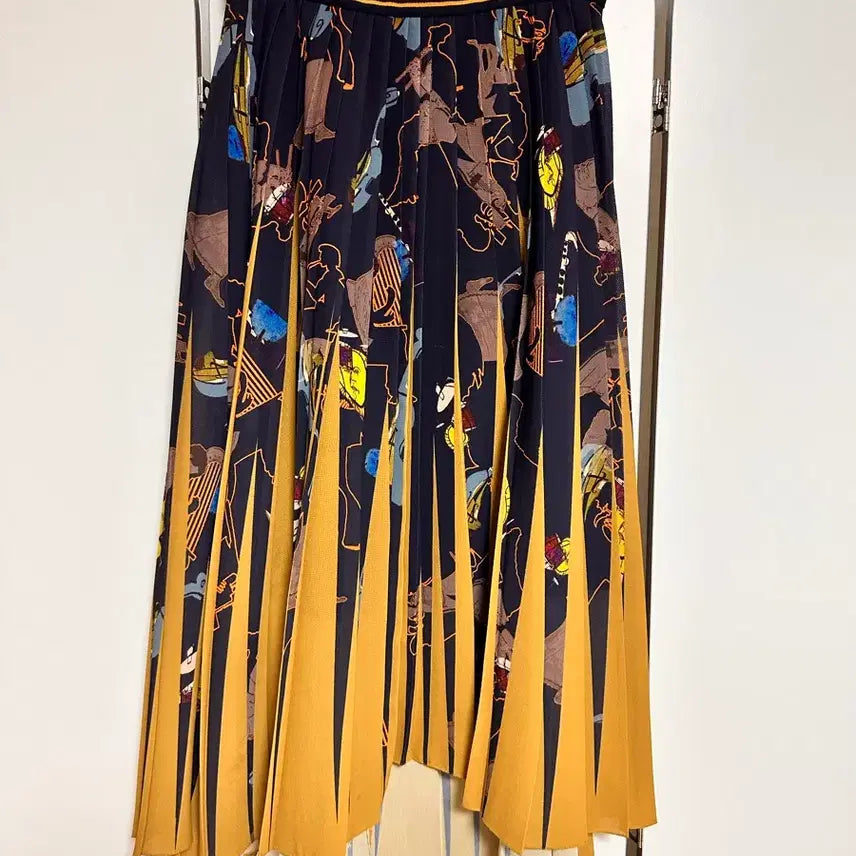 [BUNJANG] Time Postmodern Pleated Skirt / 타임 포스트모던 플리츠 스커트 허리밴딩 55