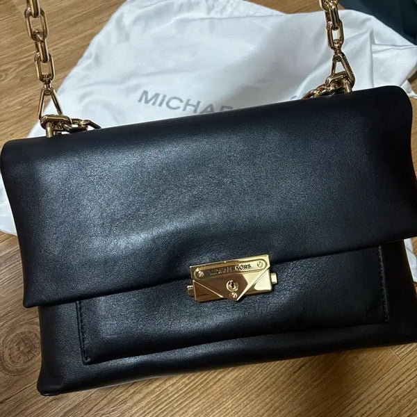 [BUNJANG] Michael Kors Shoulder Bag with Gold Chain Strap / 마이클코어스 숄더백   택포