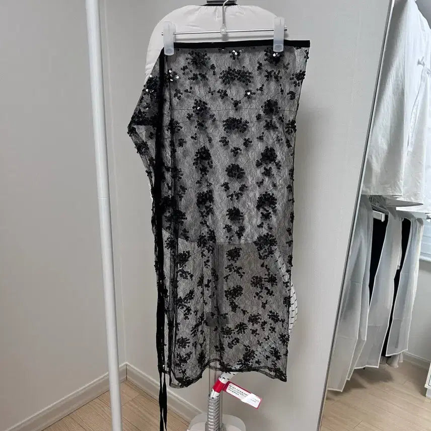 [BUNJANG] ODES Double Layered Sequin Lace Wrap Skirt / [미착용새상품] 오데스 스팽글 레이스 레이어드 랩 스커트