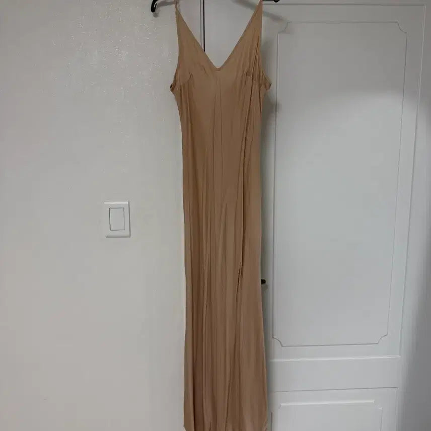 [BUNJANG] Rene J Satin Slip Dress / 르네제이 새틴 슬립드레스