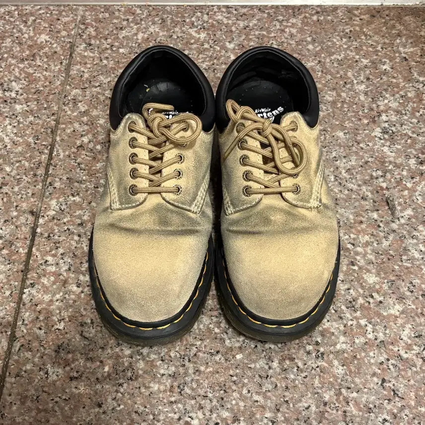 [BUNJANG] Dr. Martens 8053 Waxed Suede Shoes Savannah Tan / 닥터마틴 8053 왁시 스웨이드 슈즈 사바나 탄 260