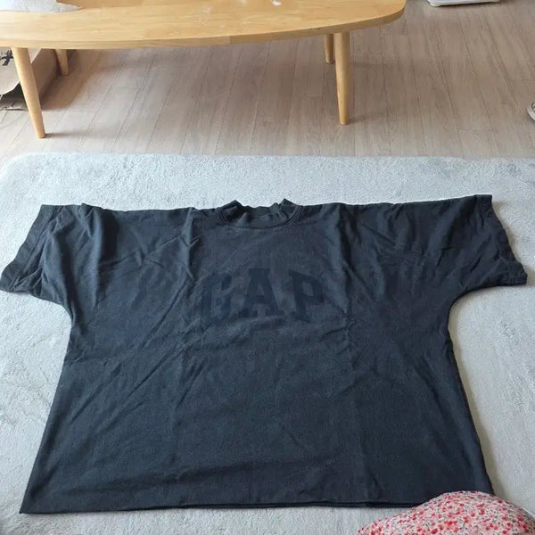 [BUNJANG] Yeezy Gap Engineered by Balenciaga Dove No Seam T-Shirt Black L / 이지 갭 엔지니어드 바이 발렌시아가 도브 노 심 티셔츠 블랙 L사이즈