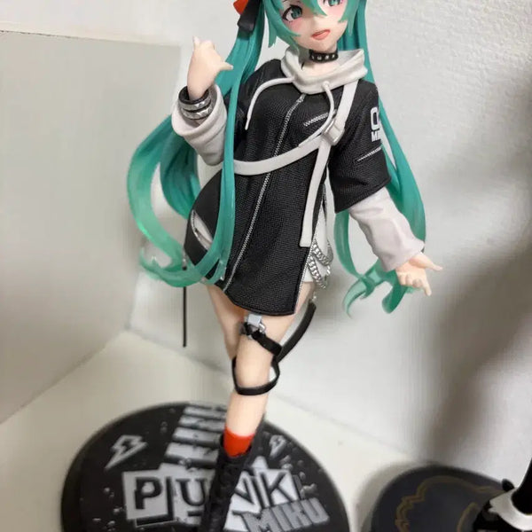 [BUNJANG] Hatsune Miku Fashion Punk Figure / 하츠네미쿠 패션펑크 피규어