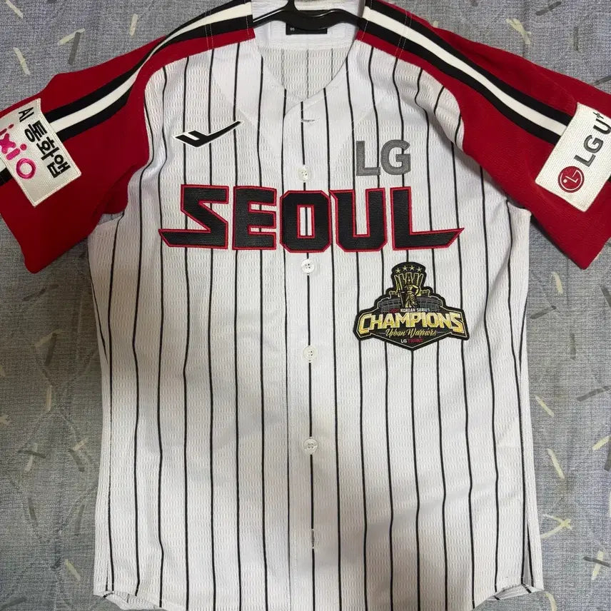 [BUNJANG] LG Twins Austin, Hong Chang-ki Authentic Seoul Home Jersey (Size M/95) / (95) LG트윈스 오스틴,홍창기 어센틱 서울,홈 유니폼 팝니다