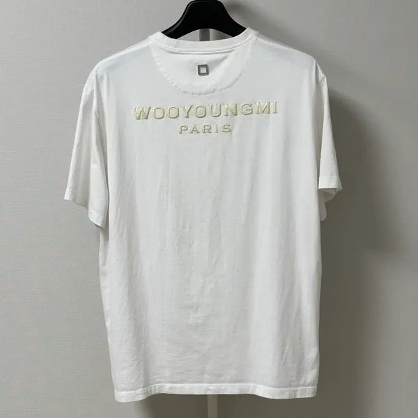 [BUNJANG] Wooyoungmi Metallic Embossed Back Logo Short Sleeve T-Shirt White / [50] 우영미 메탈릭 엠보싱 백로고 반팔 티셔츠 화이트