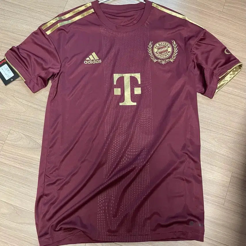 [BUNJANG] Bayern Munich 22-23 Oktoberfest Edition Müller Jersey (Men's M) / 22-23 바이에른 뮌헨 옥토버페스트 뮐러