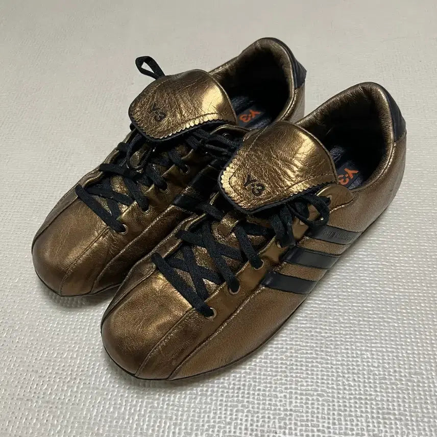 [BUNJANG] Adidas Yohji Yamamoto Y-3 Metallic Gold Soccer Sneakers (260mm) / 아디다스 요지야마모토 메탈릭골드브라운 사커스니커 260