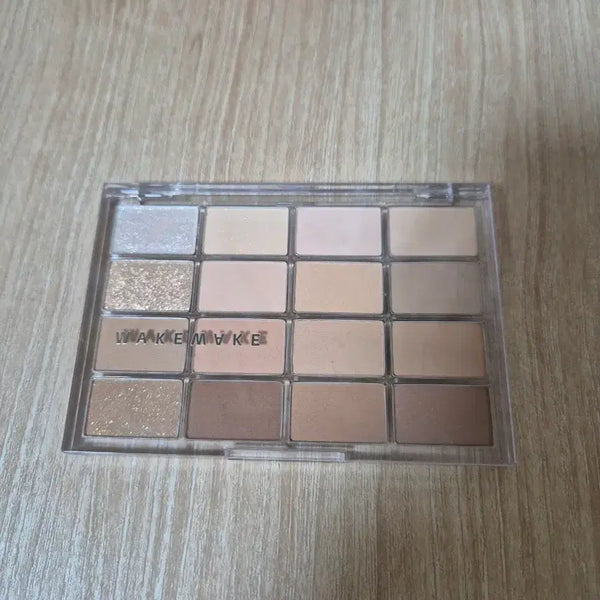 [BUNJANG] WAKEMAKE Soft Blurring Eye Palette 01 Vanilla Blurring / 웨이크메이크 소프트 블러링 아이팔레트 01 바닐라 블러링