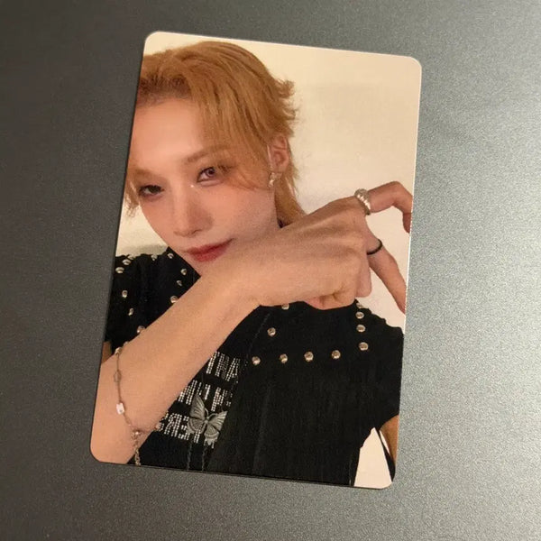 [BUNJANG] X:LOVE Xiu Han Lucky Draw Signed Polaroid Photocard / 엑스러브 포카 하루 현 우무티 루티 xlov pc 럭드 싸인 폴라 싸폴