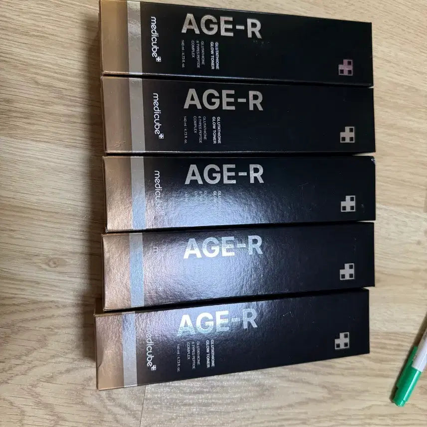 [BUNJANG] MediCube Age-R Glutathione Glow Toner (Sealed) / 미개봉 새제품 메디큐브 에이지알 글루타치온 글로우 토너