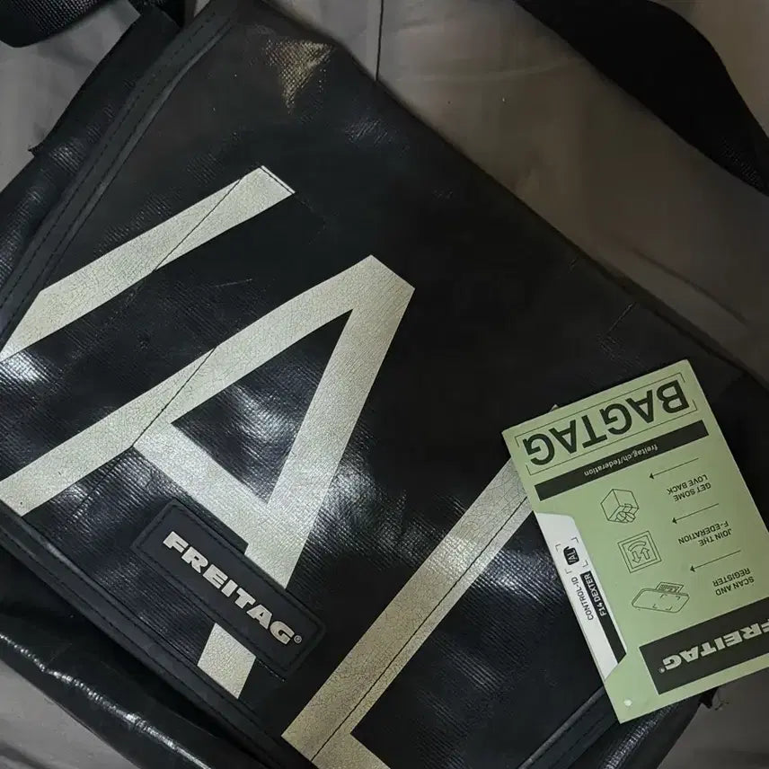 [BUNJANG] Freitag Dexter Messenger Bag Black / (희귀 블랙 상태좋음)프라이탁 덱스터 판매+그린택!