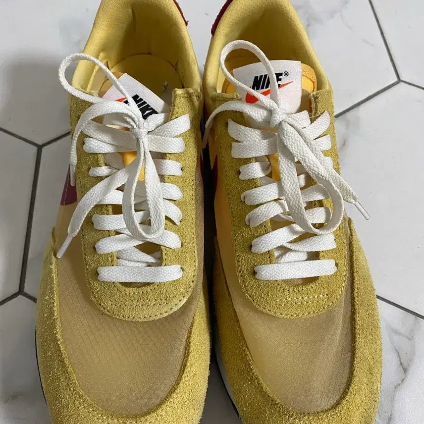 [BUNJANG] Nike Daybreak SP Topaz Gold Sneakers / 나이키 데이브레이크 Sp 토파즈골드 270
