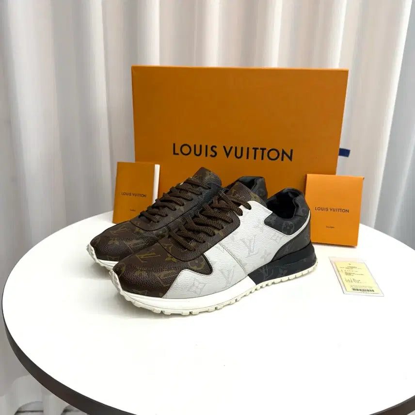 [BUNJANG] Louis Vuitton Monogram Runway Sneakers / [정품 / 7] 루이비통 모노그램 런어웨이 스니커즈