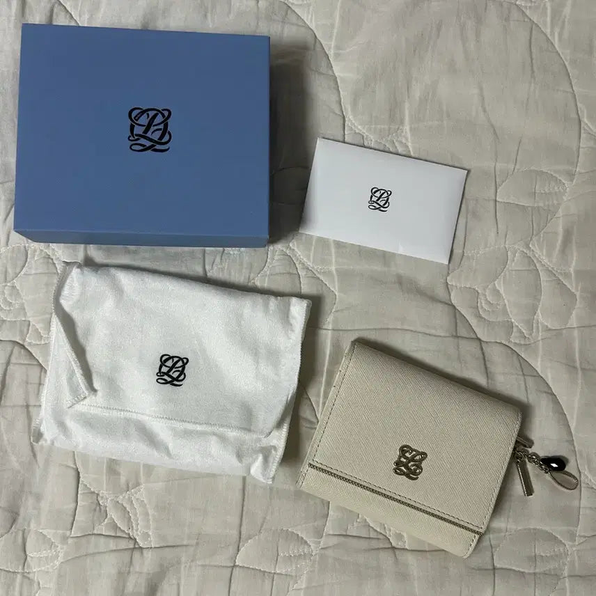 [BUNJANG] Louis Quatorze Women's Wallet White / 루이까또즈 여성 지갑 흰색