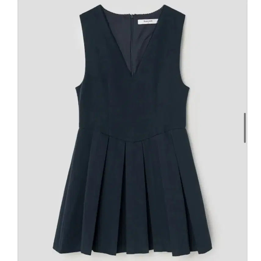 [BUNJANG] 8 Seconds V-Neck Pleated Mini Dress Navy S / 에잇세컨즈 브이넥 플리츠 미니 원피스 네이비 S