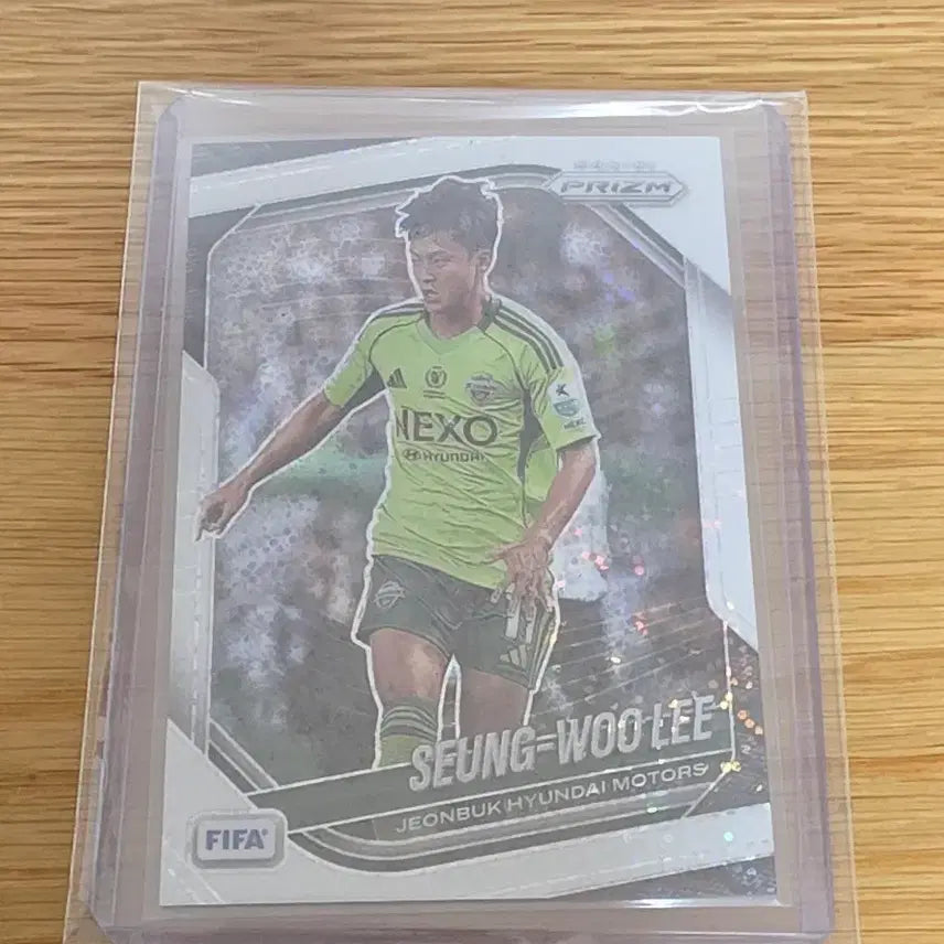 [BUNJANG] 2025 Prism Lee Seung-woo White Sparkling SSP Card / 2025 프리즘 이승우 화이트 스파클링 SSP