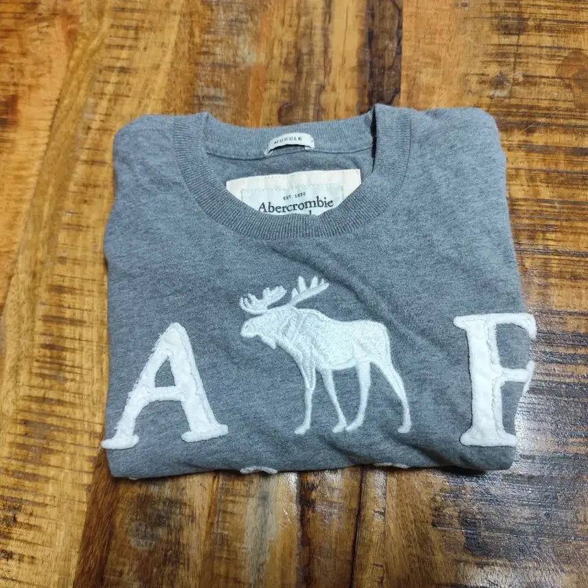 [BUNJANG] Abercrombie & Fitch 1892 Grey Short-Sleeve T-Shirt Size S / 아베크롬비 1892 그레이 반팔티 S