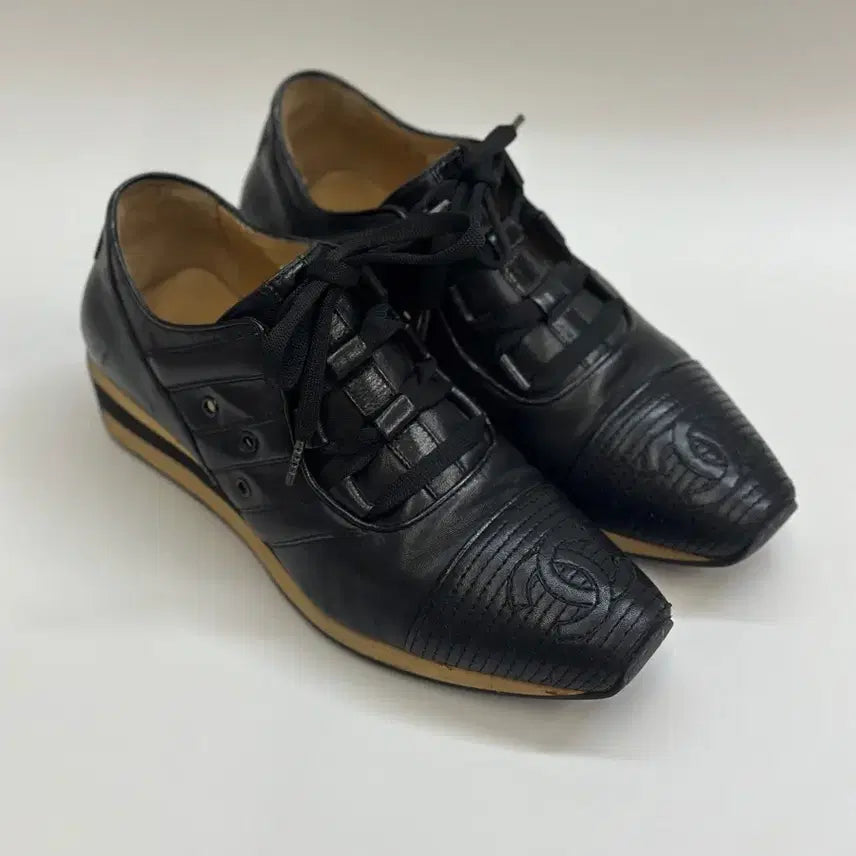[BUNJANG] Chanel Black Leather CC Sneakers / CHANEL 블랙 레더 CC 스니커즈