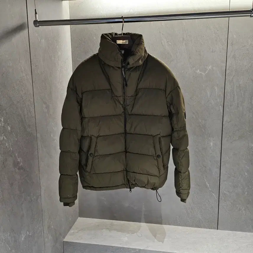 [BUNJANG] CP Company Lens Detail Zip Down Jacket / CP 컴퍼니 렌즈 디테일 지퍼 다운 자켓