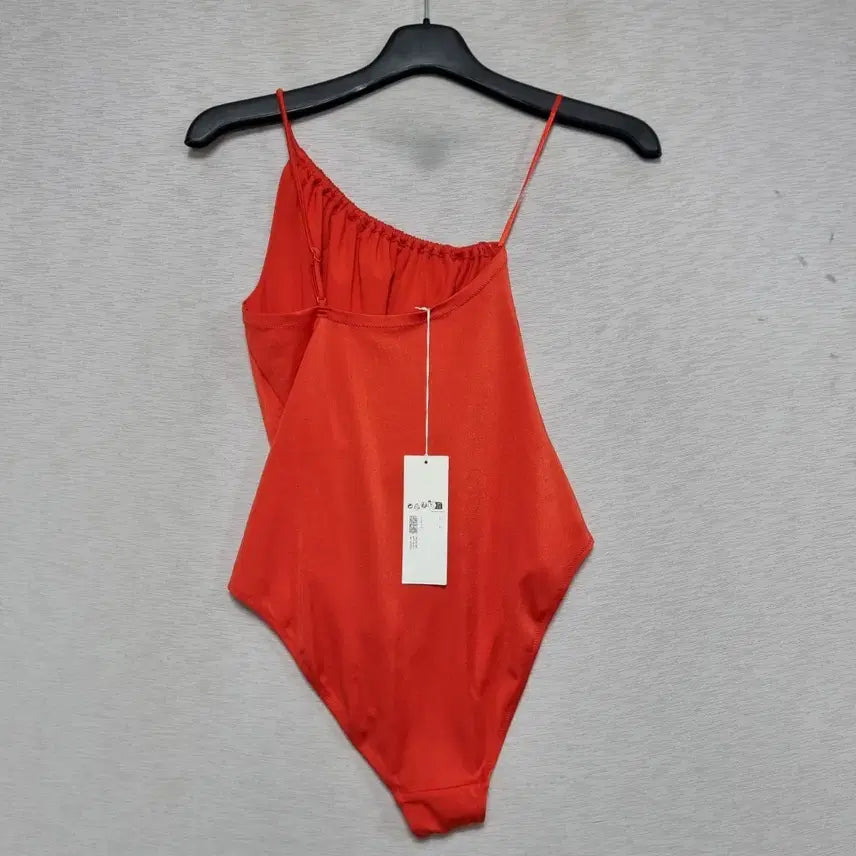 [BUNJANG] ARKET One-Shoulder Swimsuit Women's Size 66 (EUR 40) Red / 새제품 아르켓 원숄더 스윔슈트 여자66사이즈ㅡ0429ㅁㅁ