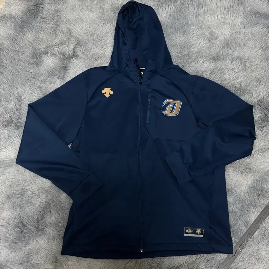 [BUNJANG] Descente NC Dinos Hooded Zip-Up Jacket Size 115 / 데상트 NC다이노스 후드집업 115사이즈