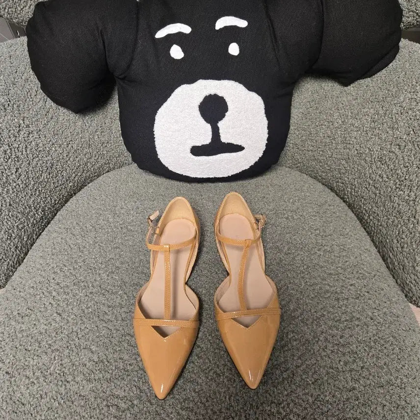 [BUNJANG] Orr Orr Lu T-Strap Flats (Beige, 235) / 오르orr 루 T스트랩 플랫슈즈(235)