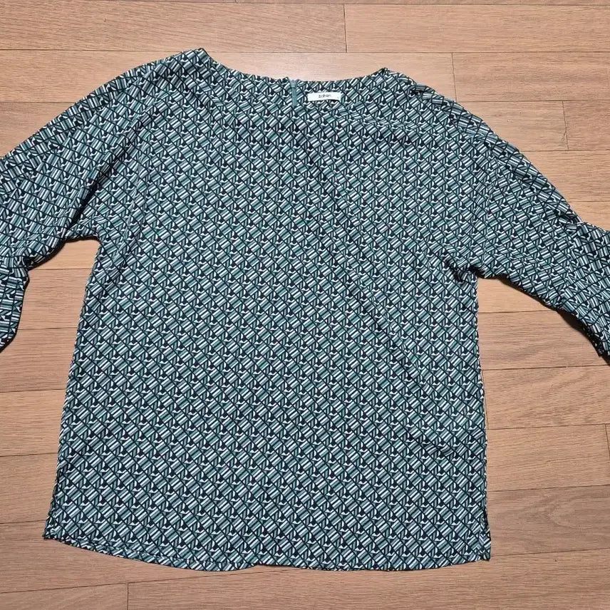 [BUNJANG] JISEN Blouse - Women's Size 95 / 지센 블라우스(95). 크로스 백 덤