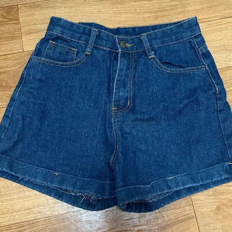 [BUNJANG] Gogosing Dark Wash Denim Shorts M / 고고싱 진청 숏팬츠 반바지 M