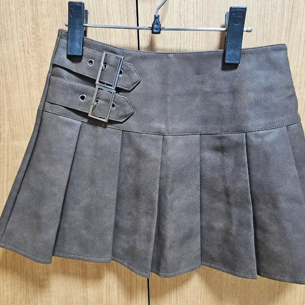 [BUNJANG] The Green Lab Faux Leather Buckle Pleated Skirt Brown / 더그린랩 FAUX 레더 비죠 플리츠 스커트 브라운