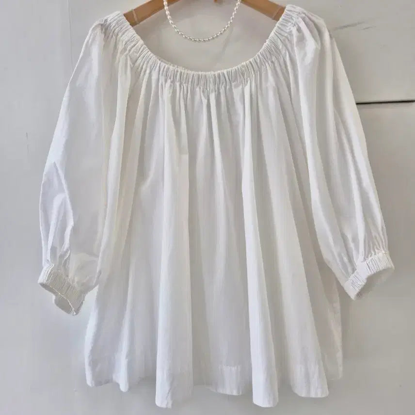 [BUNJANG] Bvocavaca Lovely Puff Sleeve Blouse / 보카바카 러블리 퍼프소매 블라우스 F