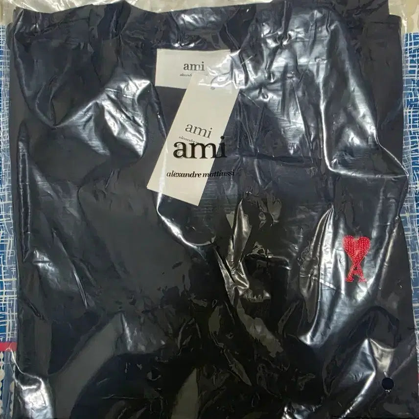[BUNJANG] AMI Alexandre Mattiussi Heart Logo T-Shirt Navy / 아미 알렉산드레 마티우시 하트 로고 반팔 티셔츠 네이비