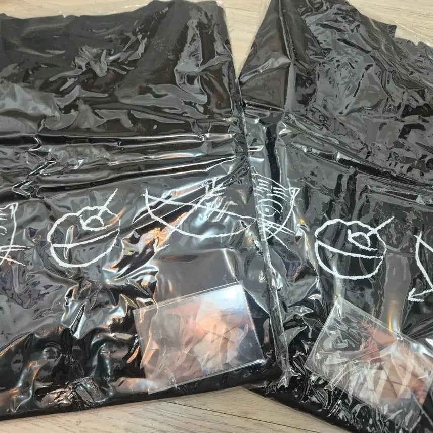 [BUNJANG] Park Jihoon 'The King Lives With Men' MD T-Shirt (L, Sealed) / 박지훈 왕과사는남자 md 티셔츠미개봉새상품L사이즈