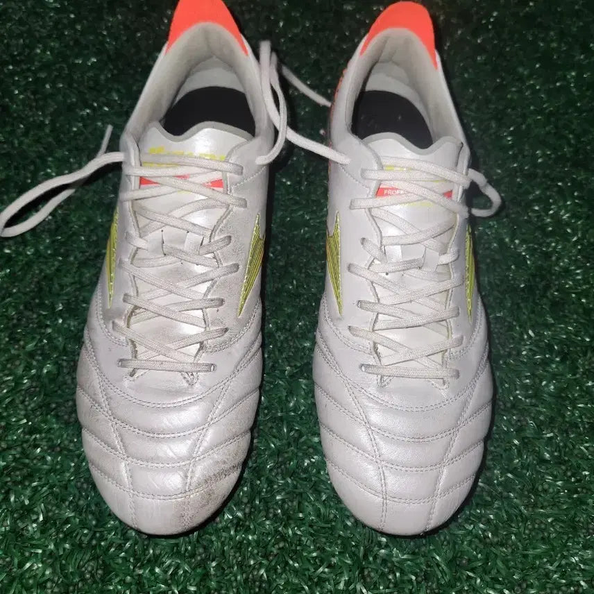 [BUNJANG] Mizuno Morelia Neo 5 (JPN) MD Football Boots / 7일265미즈노 재팬 모렐리아 네오 5 (JPN) MD